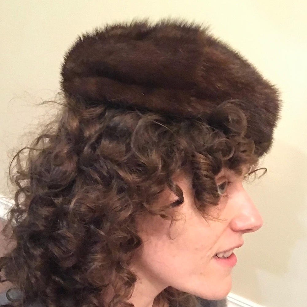 Vintage Brown Mink Fur Beret Hat 1960’s Designer Wedding Genuine Cap Warn Bride - Picture 13 of 15